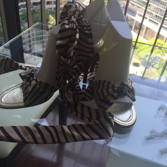 Animal Print Shoes open heel with ties - Picture 7 of 7